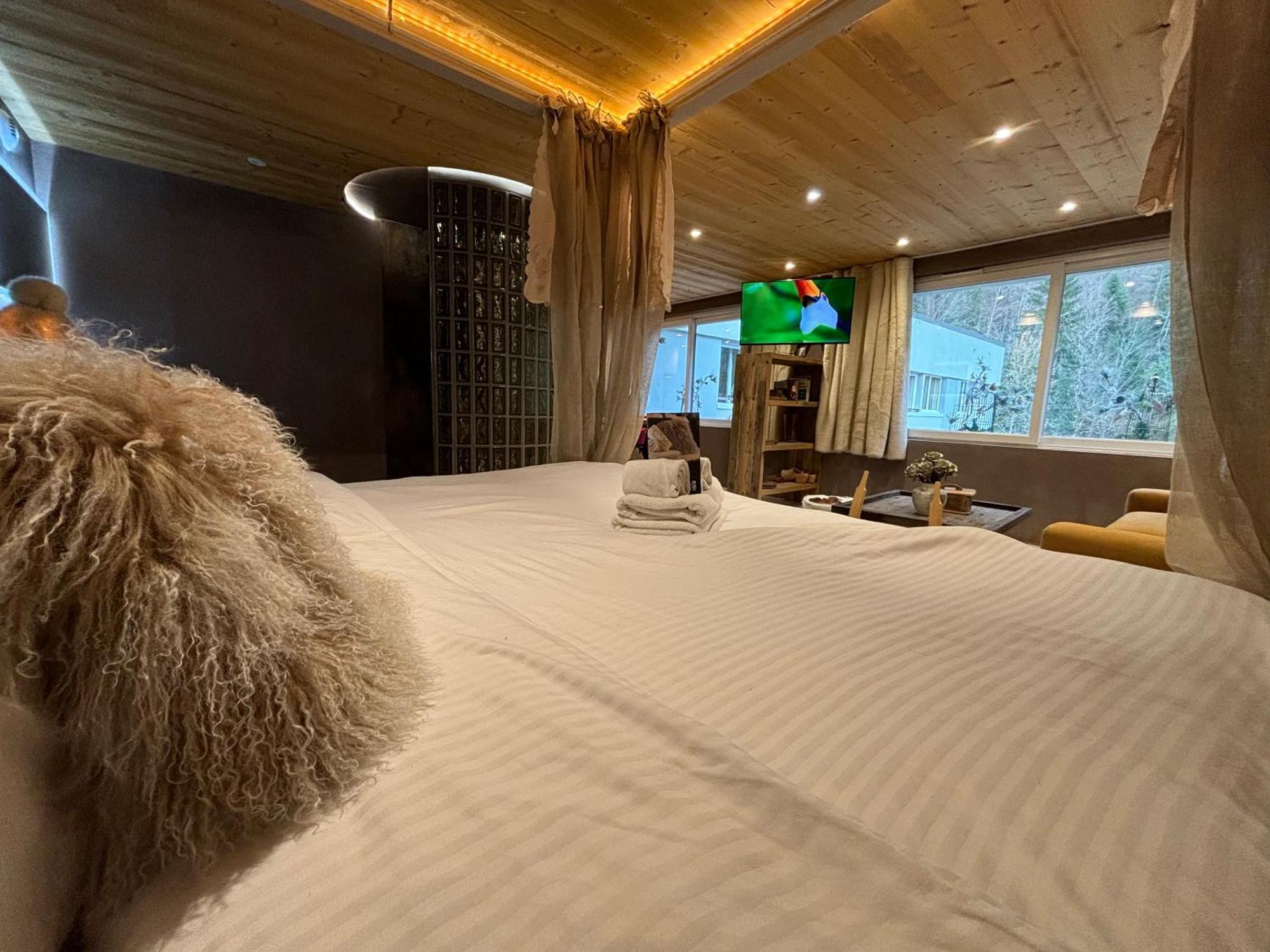 Les Secrets - Suites & Apartments Montriond Buitenkant foto