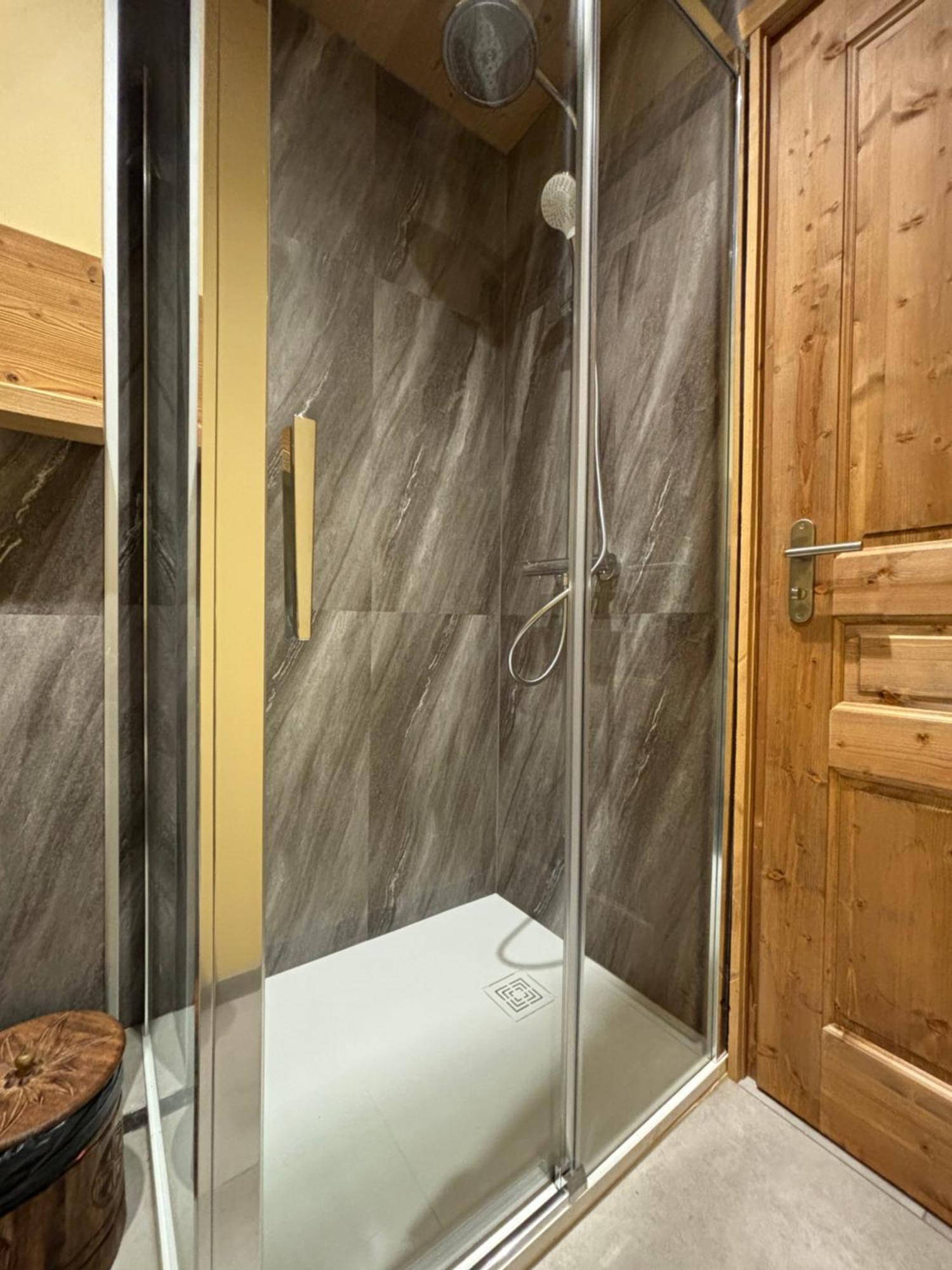 Les Secrets - Suites & Apartments Montriond Buitenkant foto